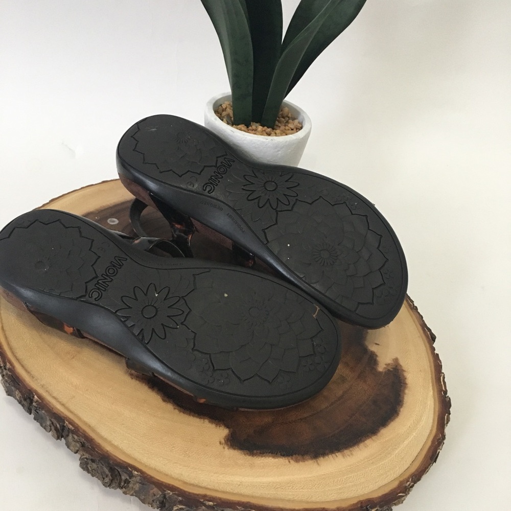 Vionic Amber Adjustable Sandals Size 7 - image 7